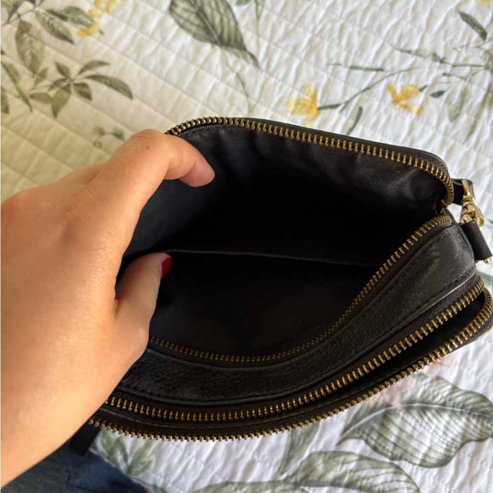 Fossil genuine leather brown and black crossbody bag with gold hardware - Picture 7 of 7